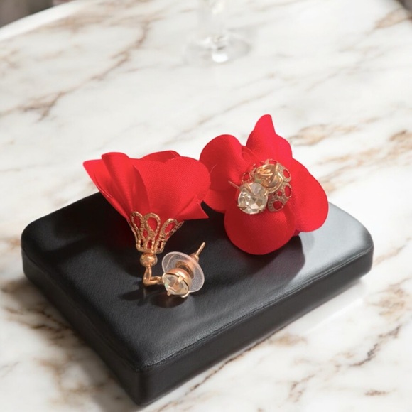 Jewelry - Magenta Pink Flower Petal Earrings with Rhinestones